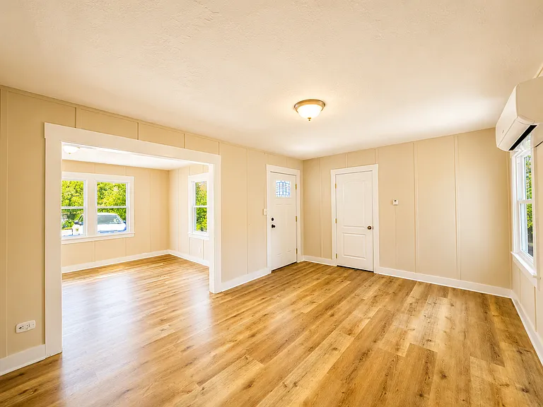 18425 Hatler Dr — Photo 13
