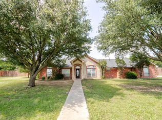 611 Fawn Trl, Tioga, TX 76271