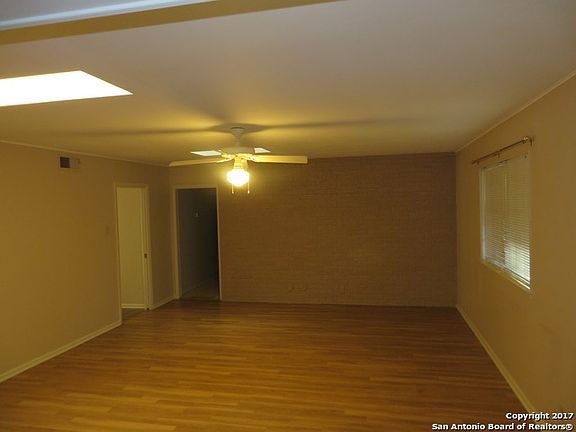4th image of 7211 Brookside St