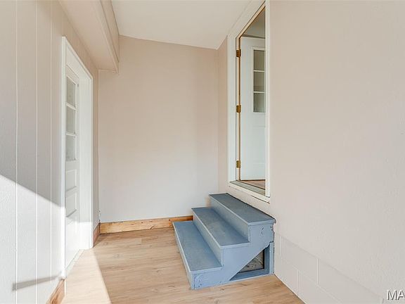 4th image of 601 Walnut St