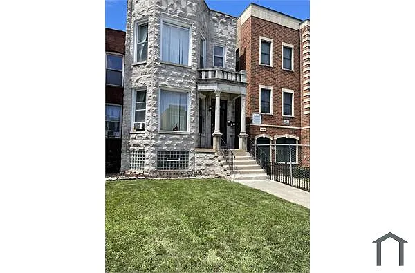 Building Photo - 6442 S Drexel Ave #1
