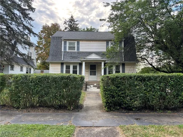 451 Fairmount Ave NE, Warren, OH 44483