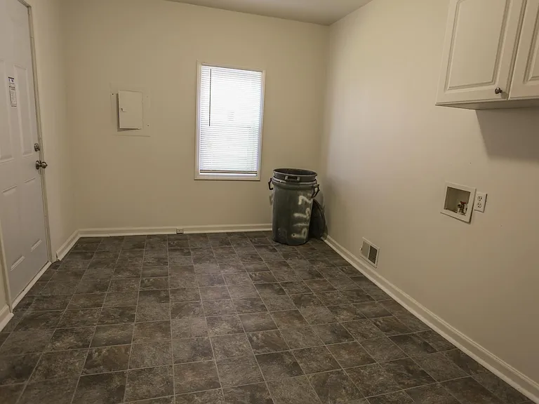 915 Elk St #1 — Photo 19