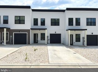 67 Dow St, Bunker Hill, WV 25413