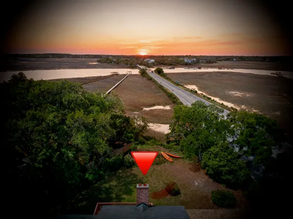 643 N Shore Dr, Charleston, SC 29412