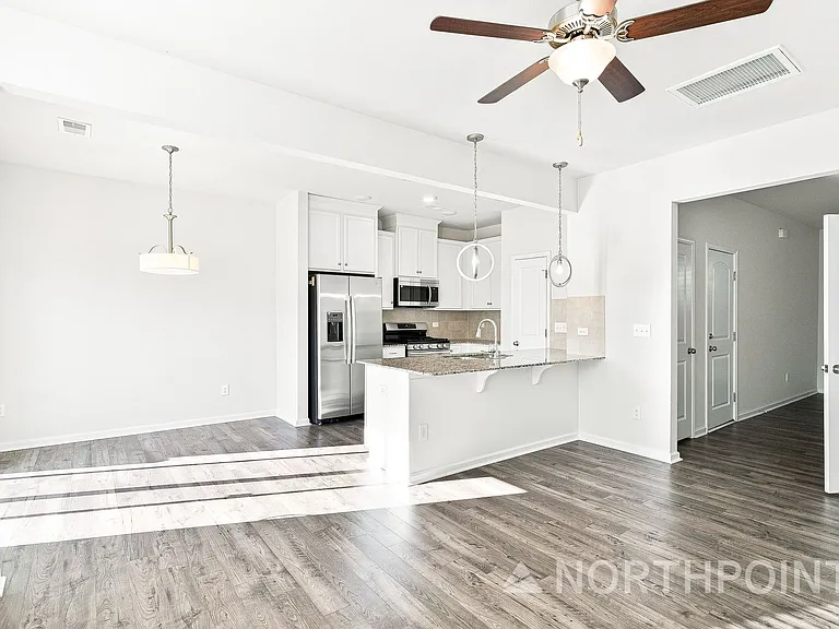 3740 Yorkshire Pl — Photo 4