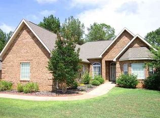 704 Victoria Cir, Warner Robins, GA 31088