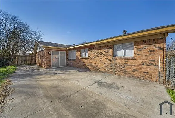 3014 Patricia Ln — Photo 31