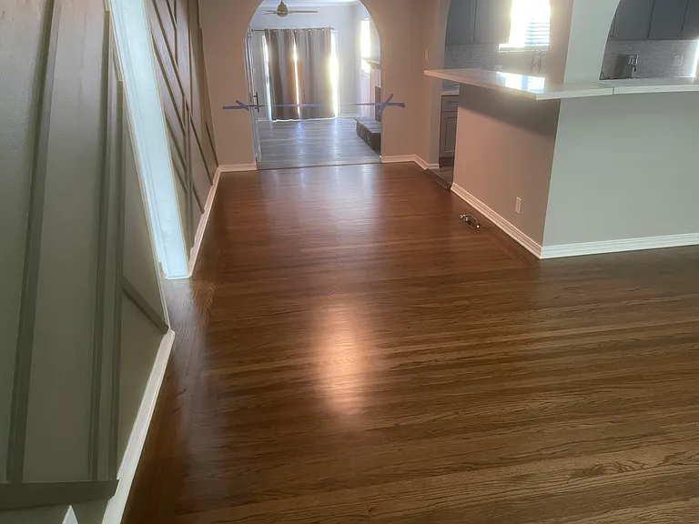 555 Claremont Dr — Photo 32