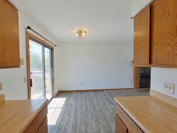 5th image of 3950 N Garland Cir APT 4