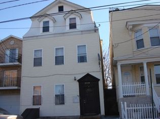 209 Catherine St, Elizabeth, NJ 07201