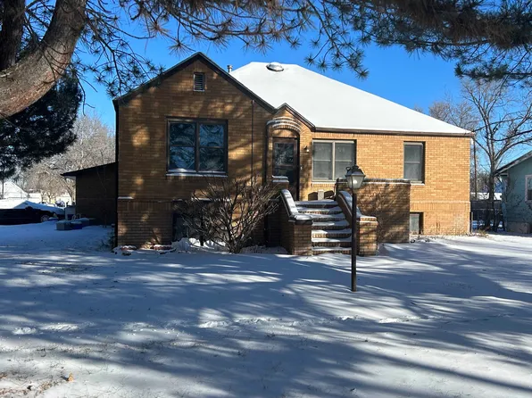 521 W 8TH, North Platte, NE 69101