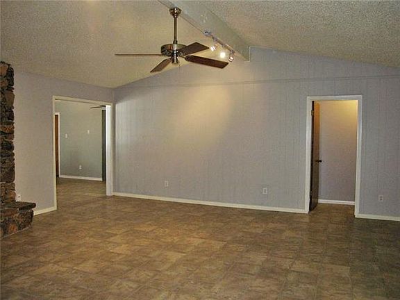 4th image of 1112 Madlynne Dr