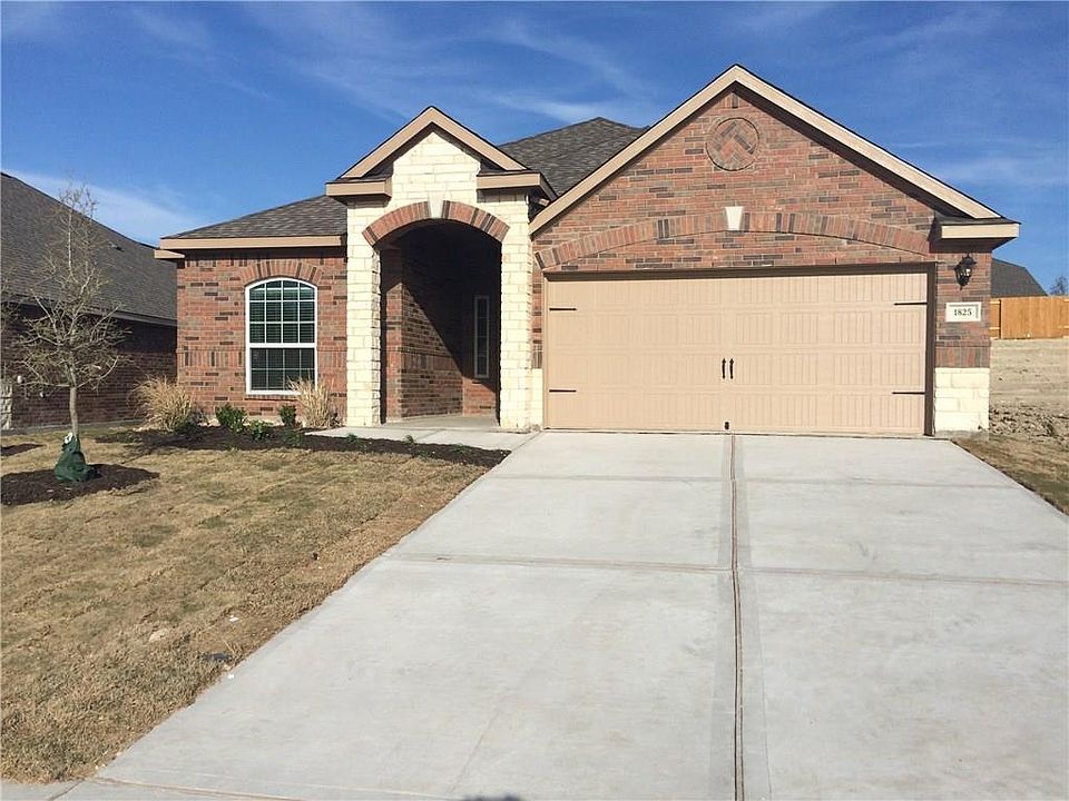 1st image of 1825 Persimmon Dr