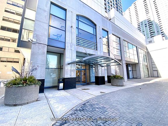 4th image of 8 Hillcrest Ave #2101