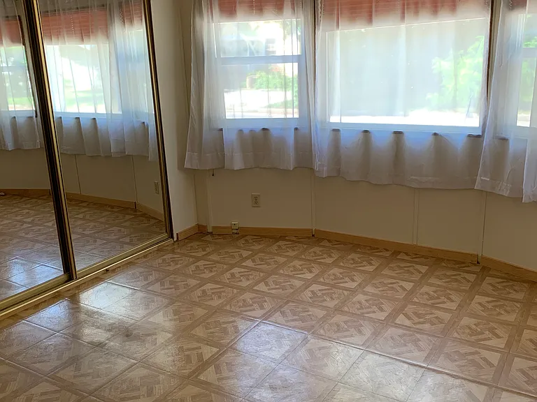 702 N Florence Ave #9 — Photo 5