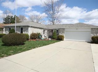 2933 Foxpointe Dr, Columbus, IN 47203