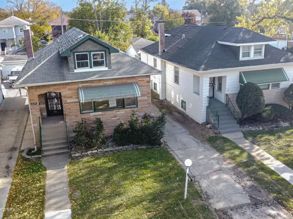 643 S 19th Ave, Maywood, IL 60153