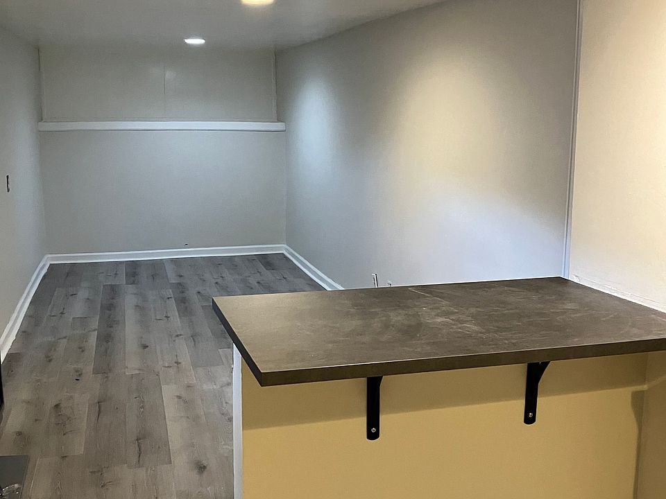 Living Room with island bar