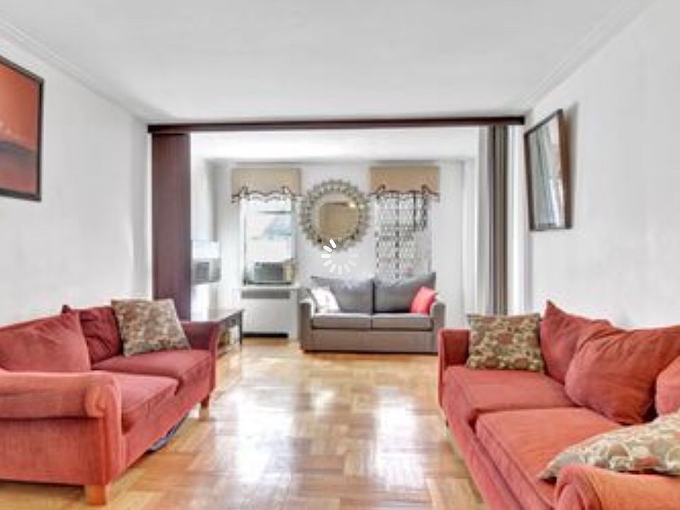 2nd image of 2160 Bronx Park E APT 2A