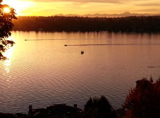 7447 W Mercer Way, Mercer Island, WA 98040