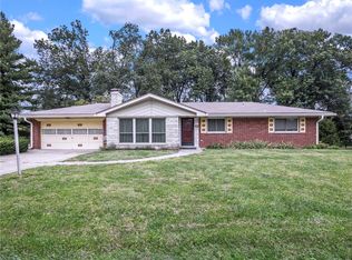 910 Echo Dr, Collinsville, IL