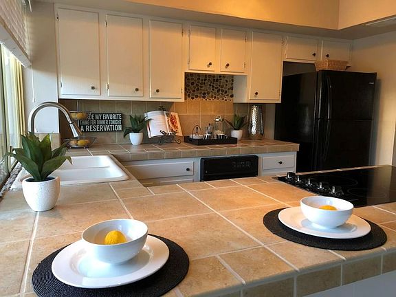 4th image of 2045 W Hazelwood Pkwy #4142