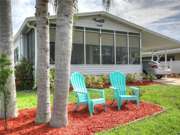 312 Kiwi Dr, Barefoot Bay, FL 32976