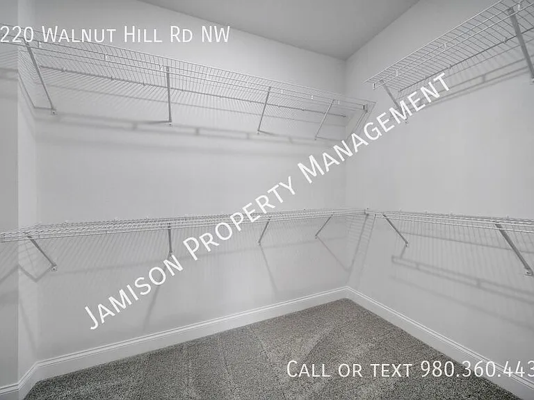 9220 Walnut Hill Rd NW — Photo 24