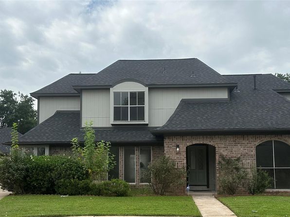 2107 Redcliff Dr