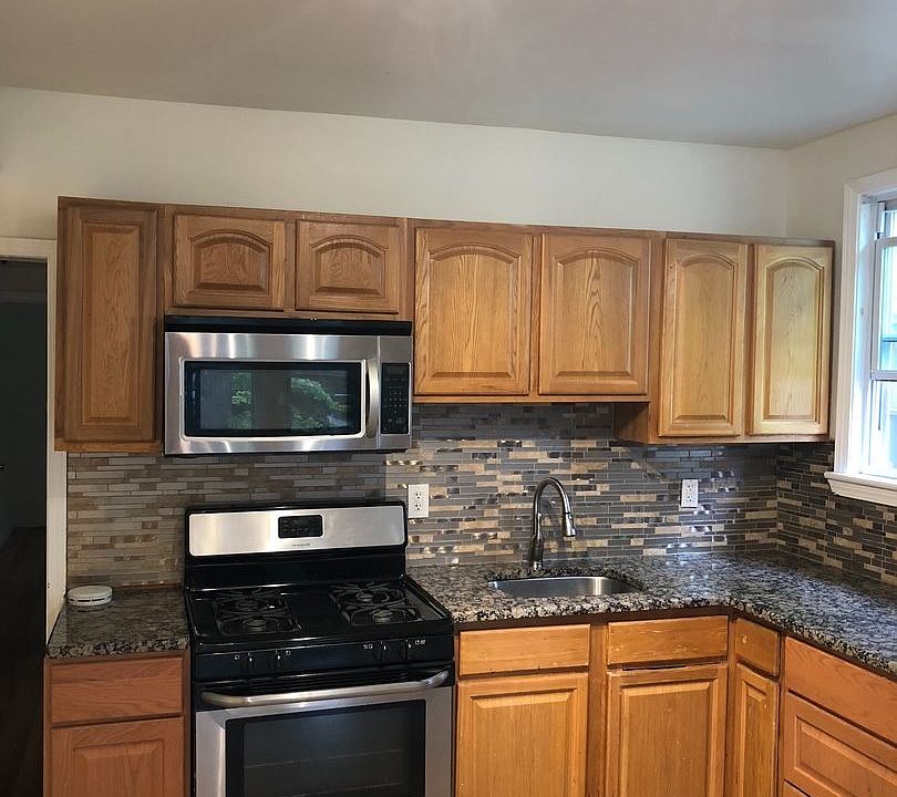1st image of 64 Cedar Ave #2