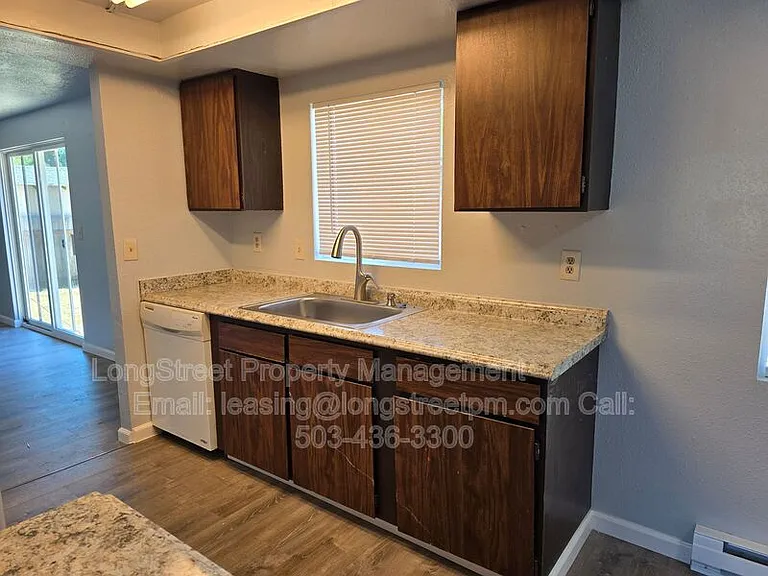 2830 SE Deborah Pl — Photo 7