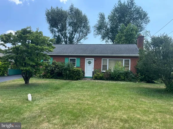 422 Redwood Dr, Lancaster, PA 17603
