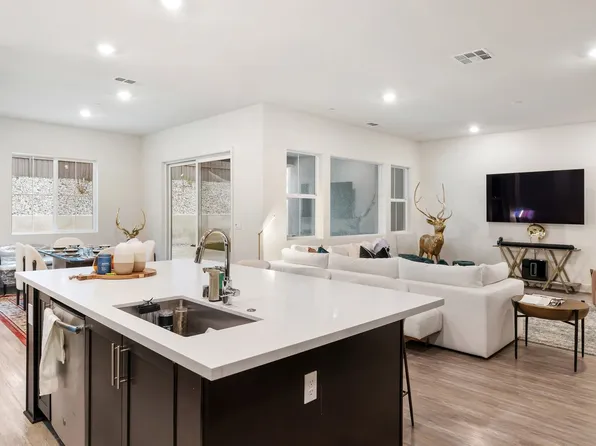 6875 Paseo St, Tracy, CA 95377