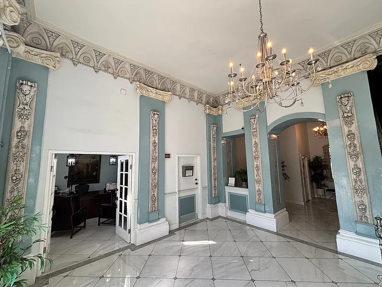 Terrace Castle — Photo 11