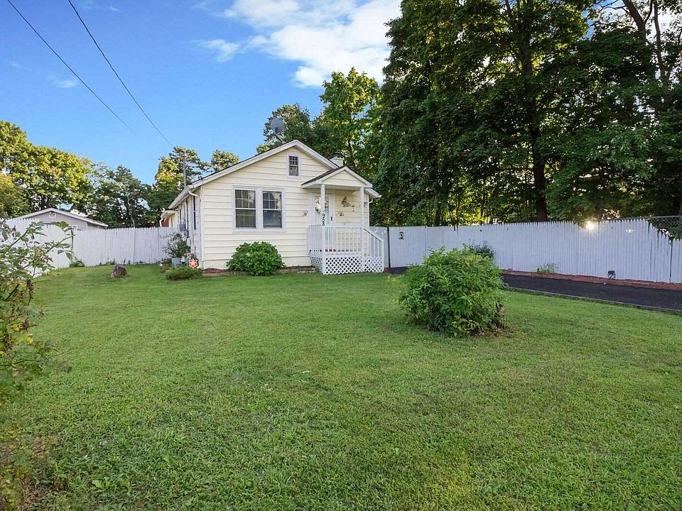 1st image of 958 Baeck St