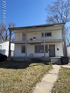 1st image of 19426 Gilchrist St