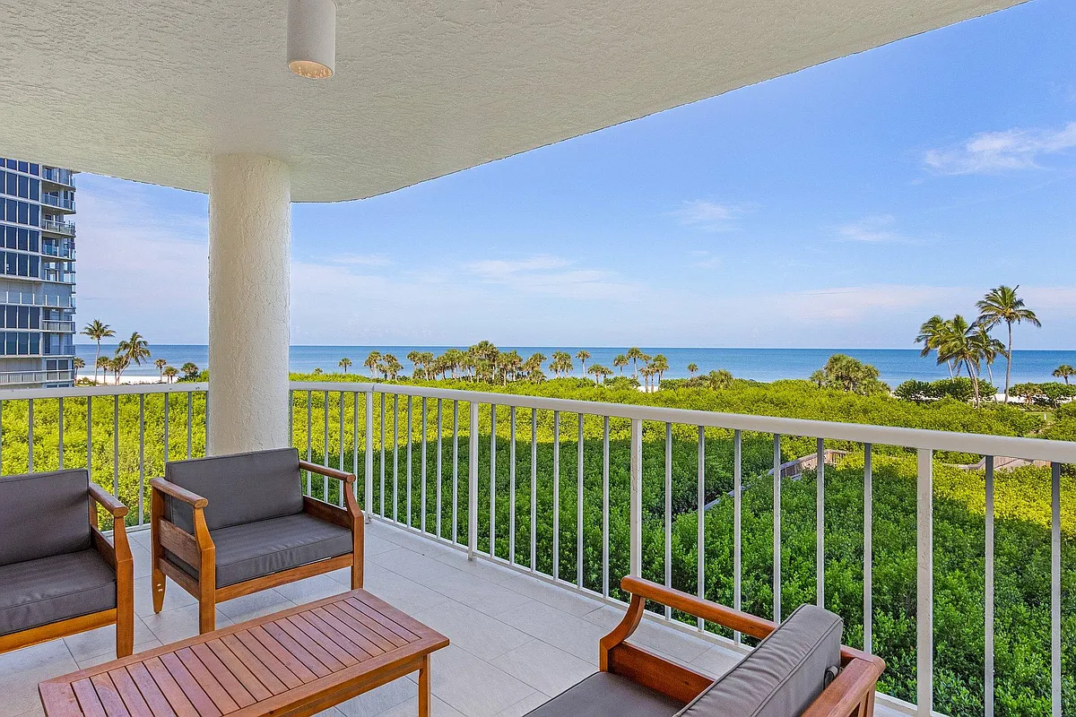 Building Photo - 50 Seagate Dr #302