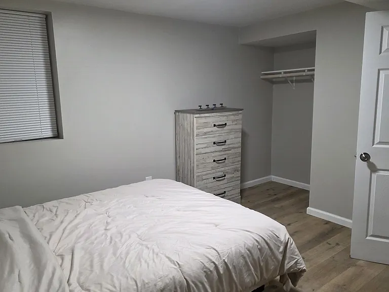 2731 Iowa St — Photo 39