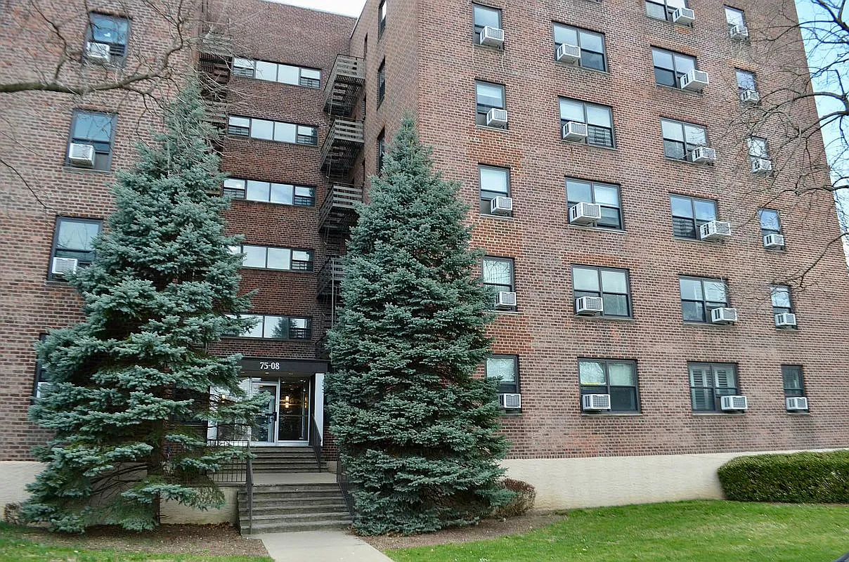 75-08 Bell Blvd APT 2J photo 1