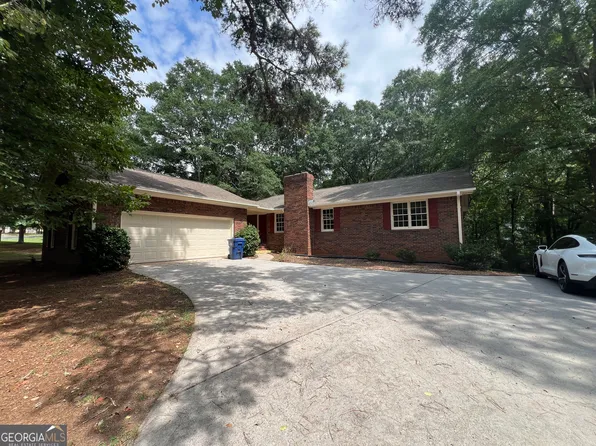 222 Lacey Ln, Winder, GA 30680