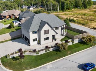 5 Zephyr Hts, North Bay, ON P1A0E9