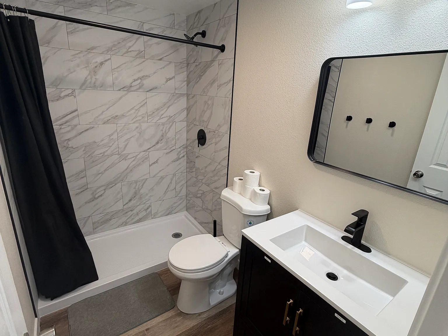 2215 Allyn Way — Photo 4