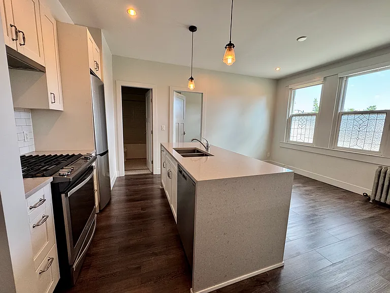 166 E 11th Ave #8 — Photo 50