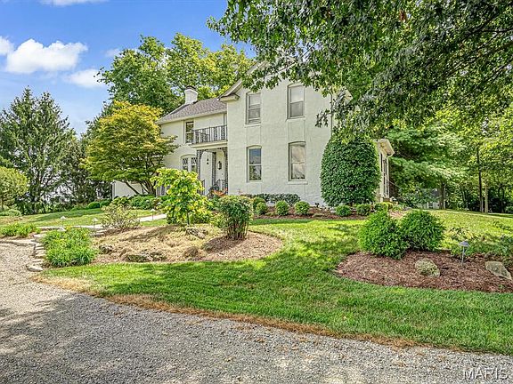 3rd image of 900 Engineer Rd