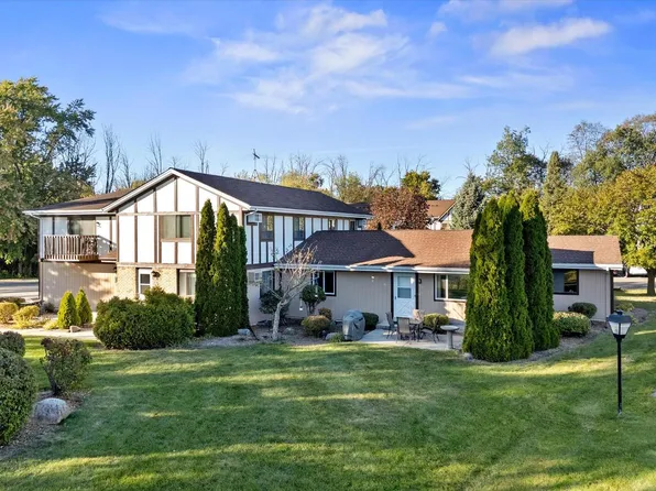N91W7049 Evergreen COURT #A, Cedarburg, WI 53012