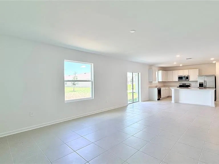 1558 Loxley Trl — Photo 17