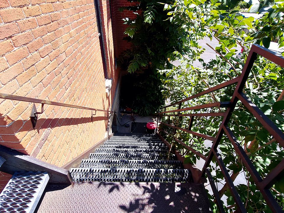 1st image of 334 E Mulberry St APT 4