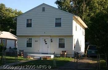 1st image of 513 Crabb Ave