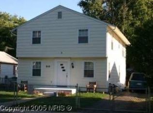 513 Crabb Ave, Rockville, MD 20850
